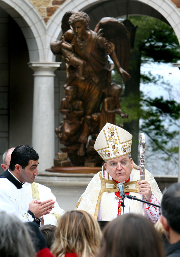 Burke at shrine